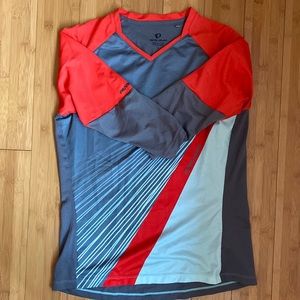 Pearl iZUMi mountain bike shirt. Size L.